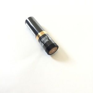 NEW Revlon Street Chic Lipstick Gold Goddess